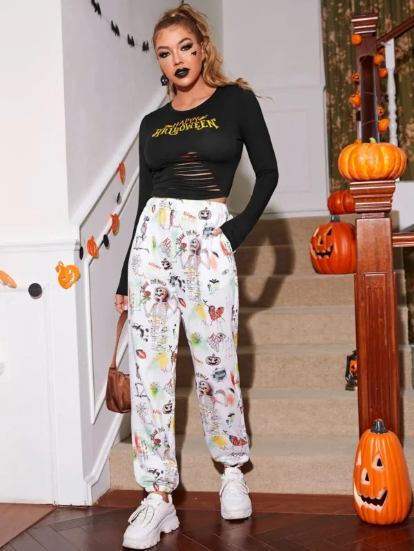Camiseta con estampado de halloween con diseño de abertura - Imagen 4