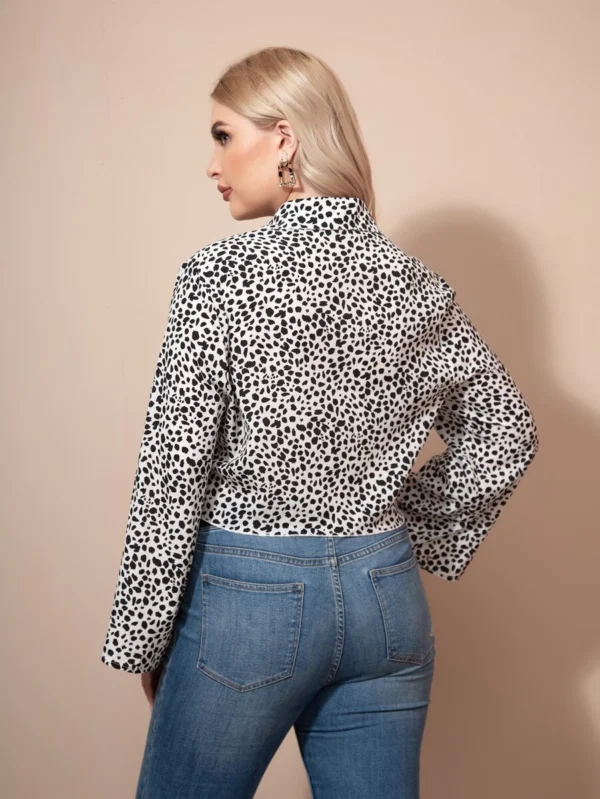 Blusa con estampado de lunares manga de campana - Imagen 2