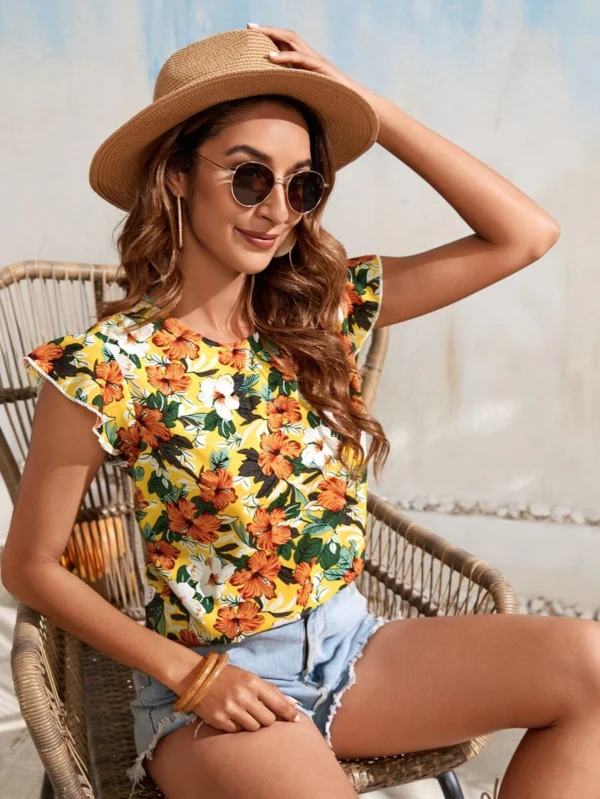 Blusa con estampado floral ribete con fruncido