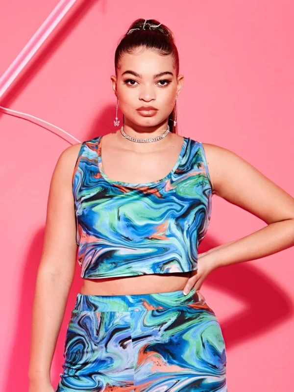 Top tank con estampado de mármol