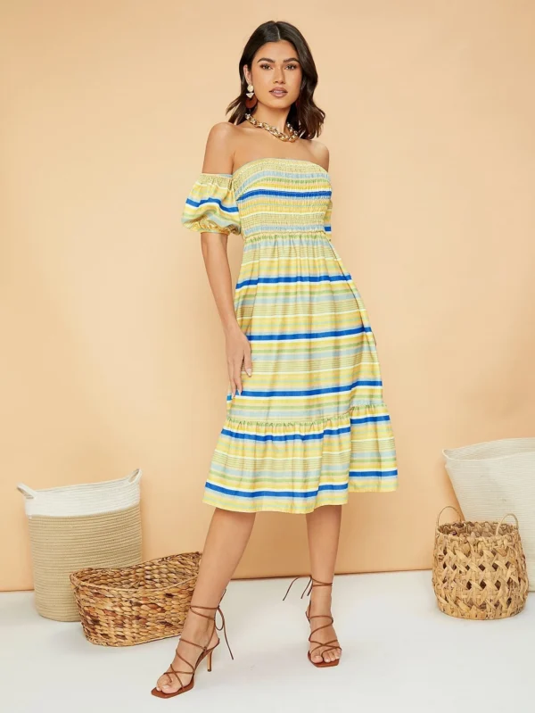 Vestido de rayas de colores de hombros descubiertos con fruncido bajo con fruncido - Imagen 4