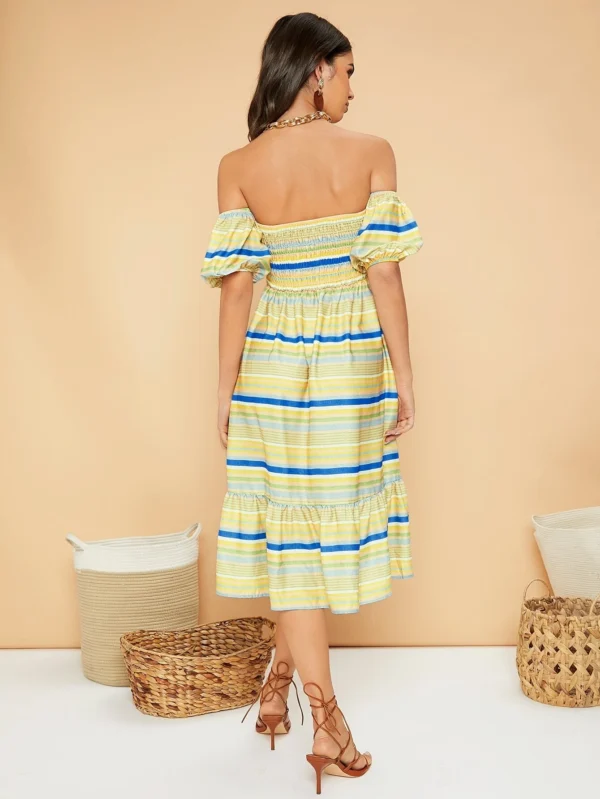 Vestido de rayas de colores de hombros descubiertos con fruncido bajo con fruncido - Imagen 5