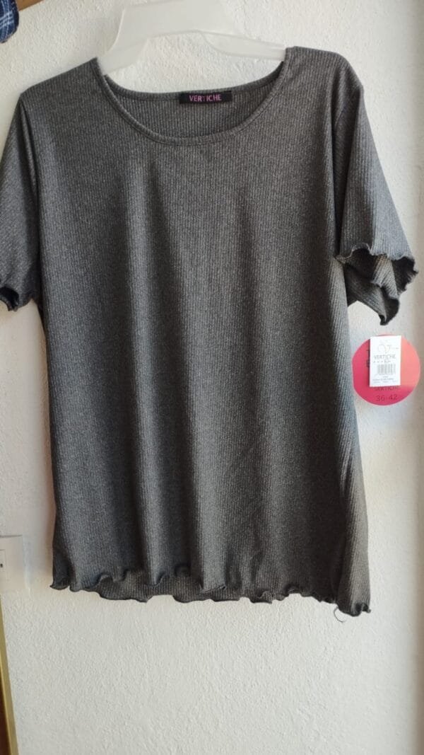 Blusa gris manga con fruncido