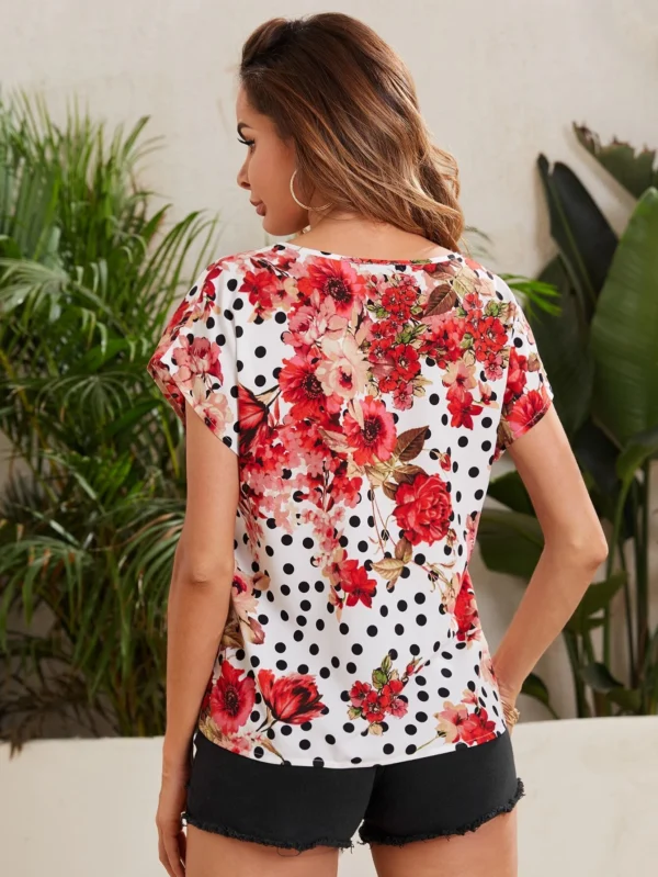 Top con estampado de lunares floral de cuello con ojal - Imagen 5