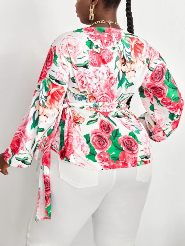 Top cruzado con estampado floral con nudo lateral - Imagen 4