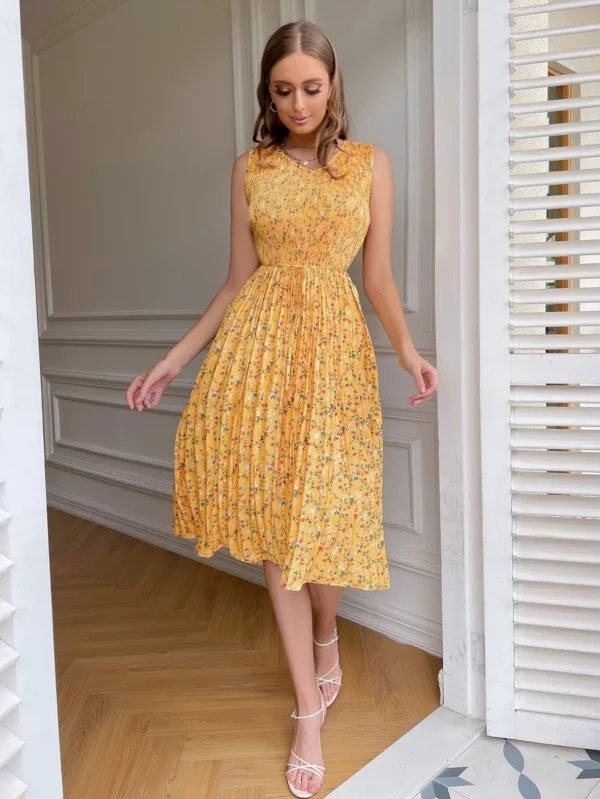 Vestido bajo fruncido floral