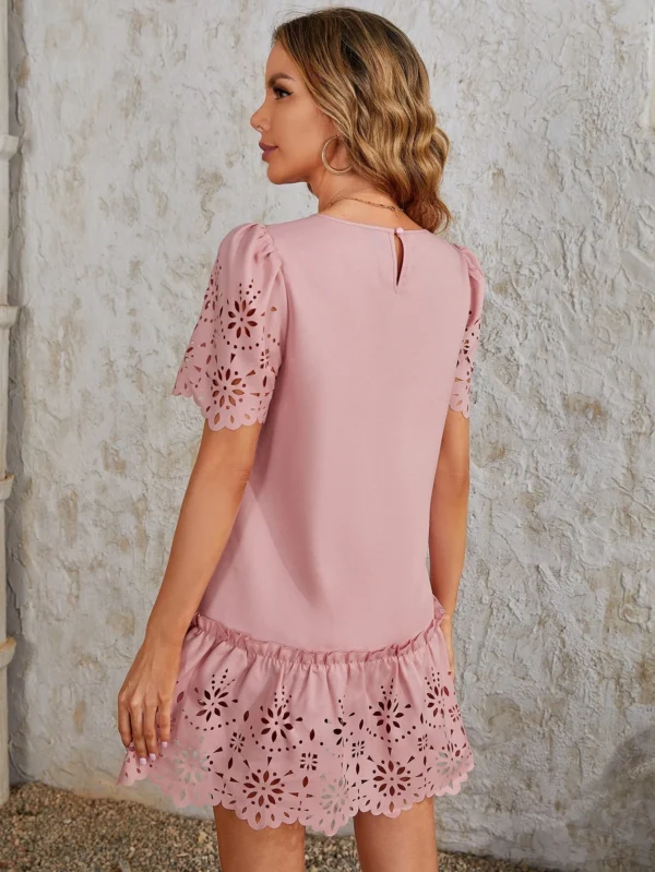 Vestido smock cortado láser ribete en abanico de manga farol bajo con fruncido - Imagen 5