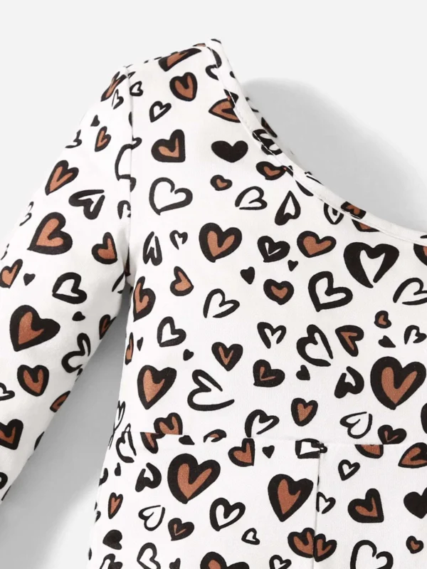 Bebé Mono con estampado de corazón de un hombro - Imagen 3