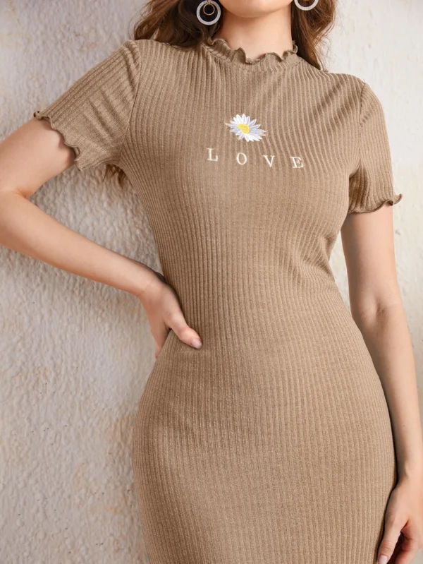 Vestido ajustado floral & con bordado de letra ribete en forma de lechuga - Imagen 4