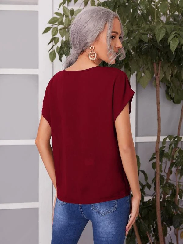 Blusa de cuello con abertura de ojo de manga murciélago - Imagen 2