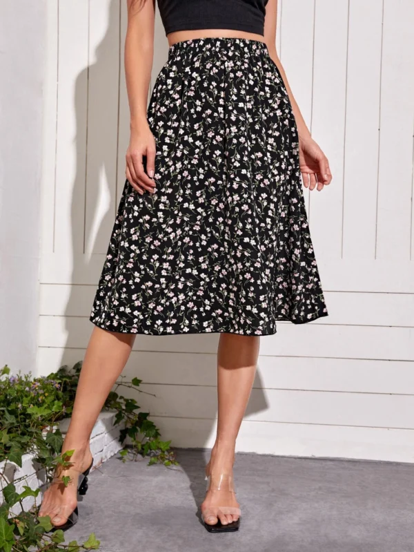 Falda amplia con estampado floral