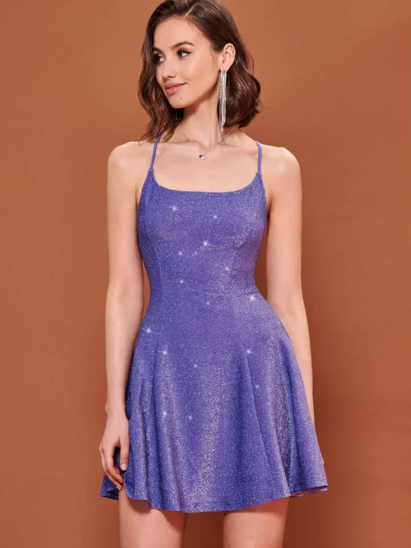 Vestido de tirantes de espalda abierta con cordón brillante - Imagen 4