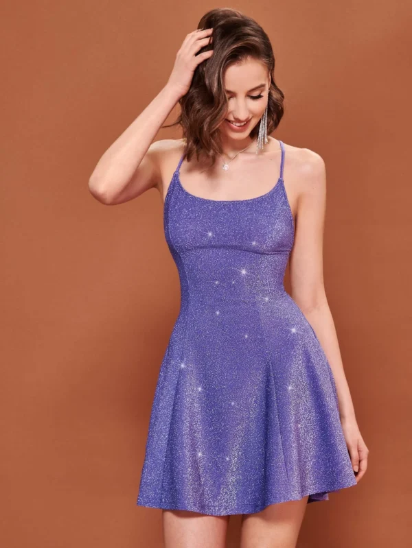 Vestido de tirantes de espalda abierta con cordón brillante - Imagen 5