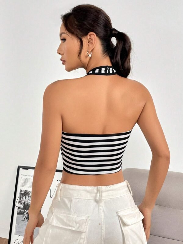 Top halter crop con estampado de rayas - Imagen 3