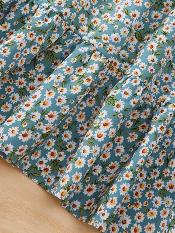 Vestido con cinturón con estampado floral con estampado de corazón bajo con fruncido - Imagen 4