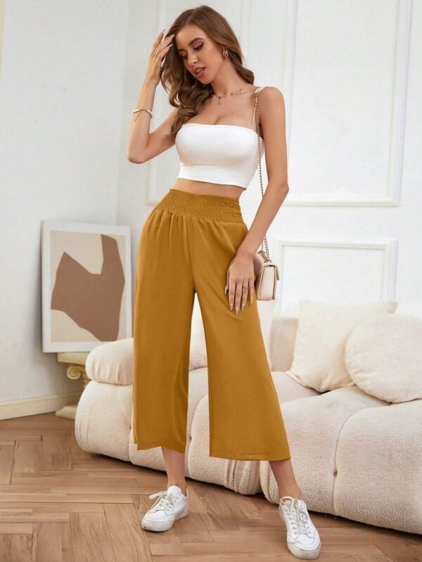 Pantalones de pierna ancha unicolor de cintura fruncido crop - Imagen 4