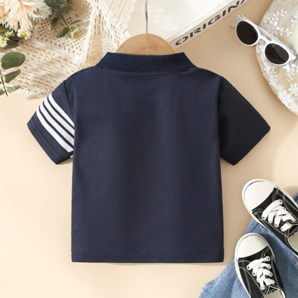 Polo de manga corta con estampado de rayas para niño pequeño - Imagen 2