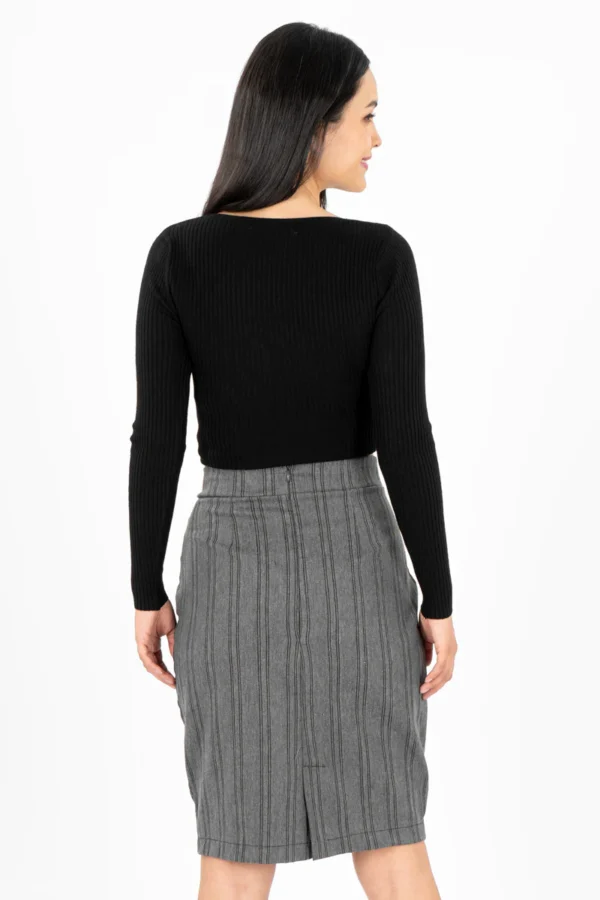 Falda con botones en pretina negro - Imagen 2