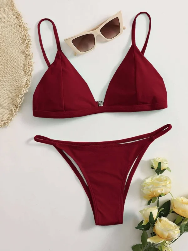 Bañador bikini con tanga triángulo unicolor