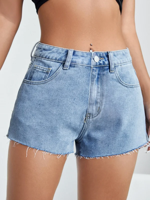Shorts en mezclilla bajo crudo cremallera - Imagen 4
