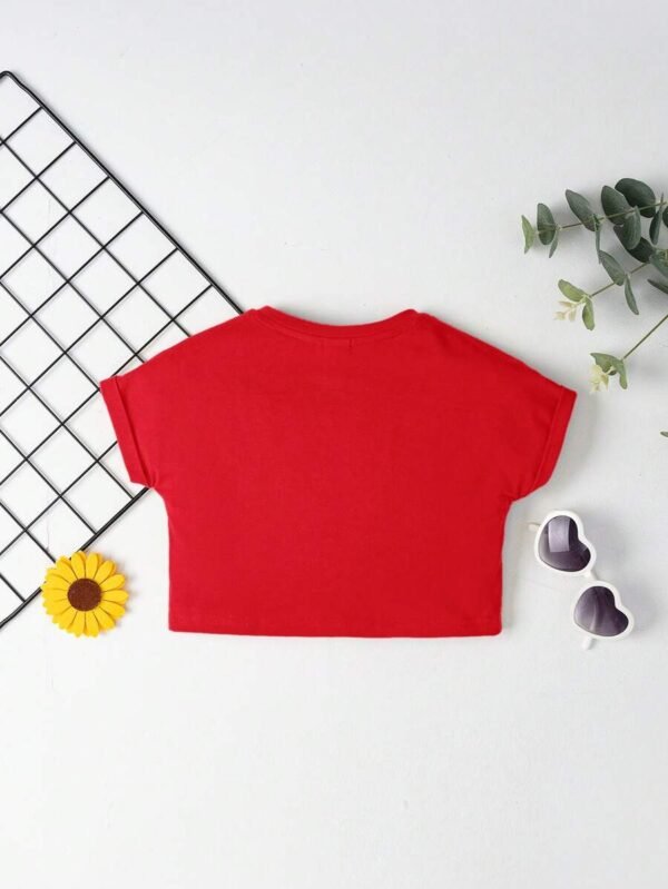 Camiseta crop con estampado de letra de manga murciélago - Imagen 2