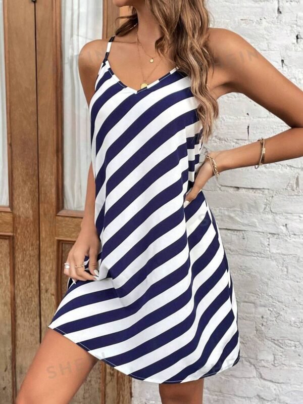 Vestido de tirantes con estampado de rayas - Imagen 3