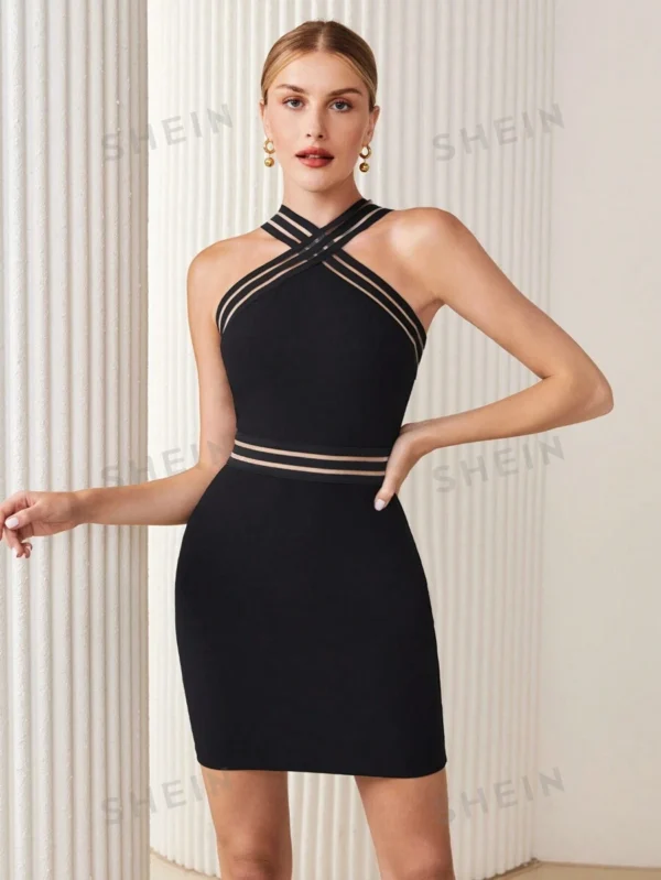 Vestido ajustado de malla con tira cruzada de cuello halter