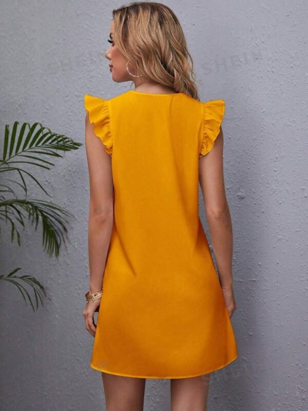 Vestido Tejido Con Cuello En V Y Mangas Voladoras - Imagen 2