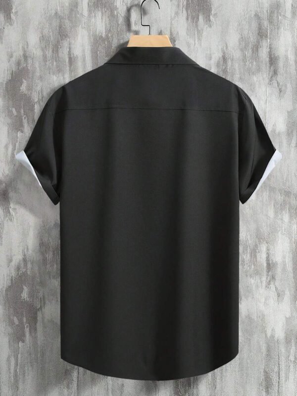 Camisa De Manga Corta Para Hombre A Rayas Con Estampado De Letras - Imagen 2