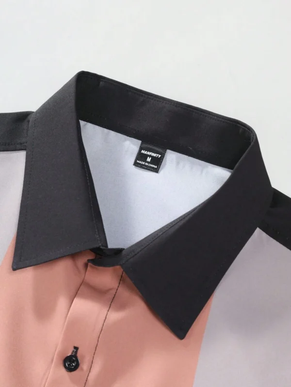 Camisa De Manga Corta Para Hombre A Rayas Con Estampado De Letras - Imagen 3