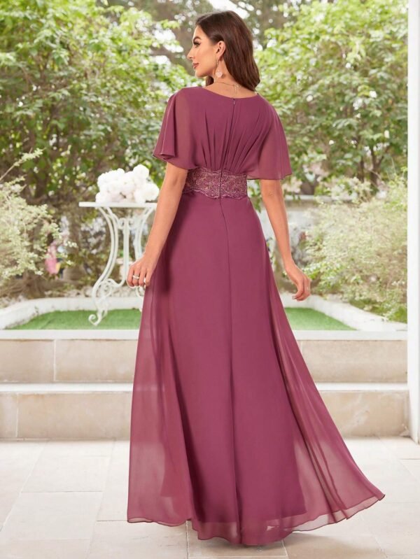 Vestido de dama de honor con diseño de bordado en la cintura - Imagen 4
