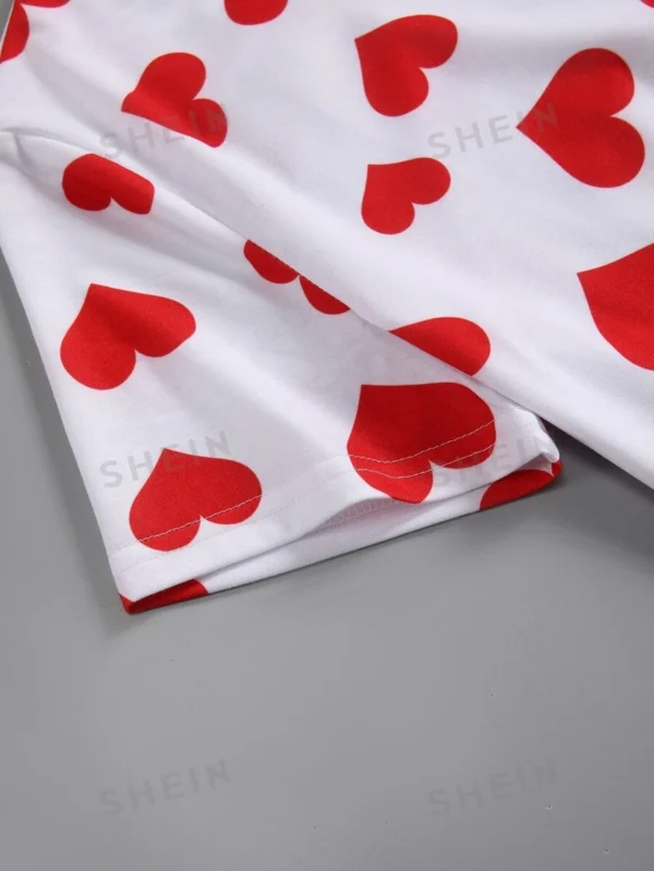 Camiseta con estampado de corazón de cuello redondo - Imagen 3