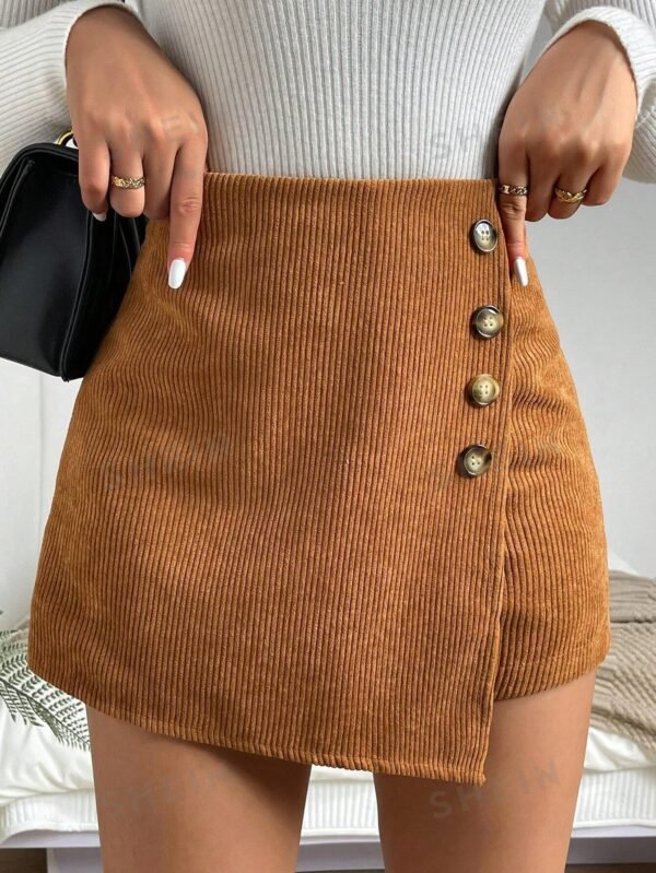 Skort con diseño de botón cruzado - Imagen 2