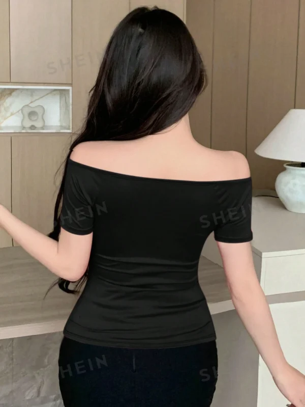 Camiseta de verano para mujeres de unicolor con cuello en V - Imagen 2