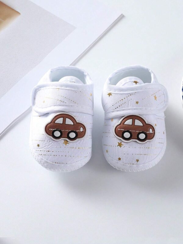 Zapatos para bebé con estampado de carrito - Imagen 2