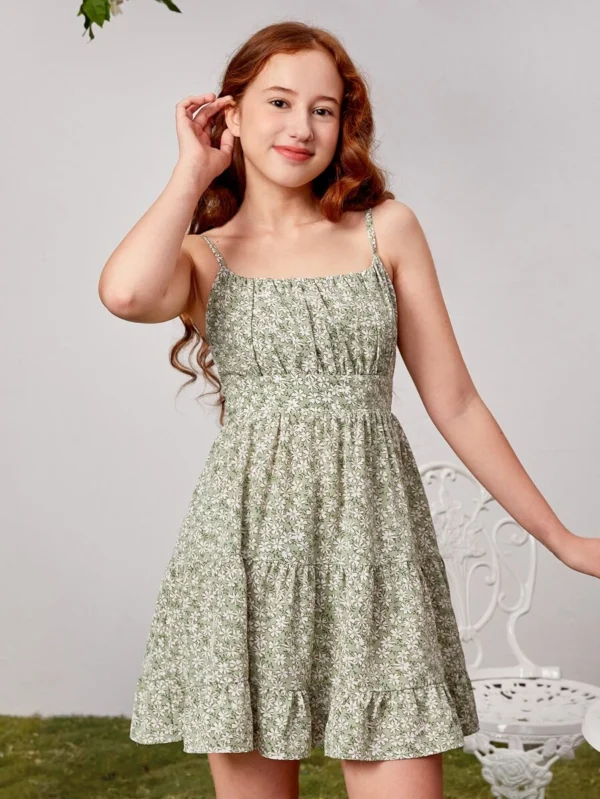 Vestido de tirantes floral pecho con fruncido bajo con fruncido