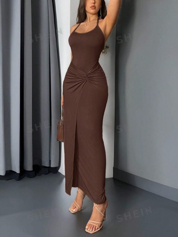 Vestido de verano largo sin mangas de diseño retorcido