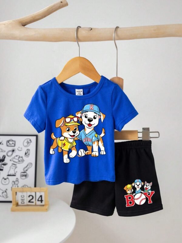 Conjunto de shorts y manga corta informal y sencillo