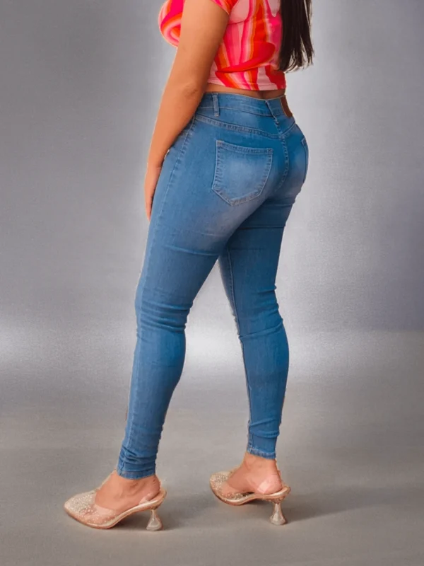 Pantalón Jeans para Dama Estrech Skinny Mezclilla Tiro Alto Azul Claro - Imagen 2