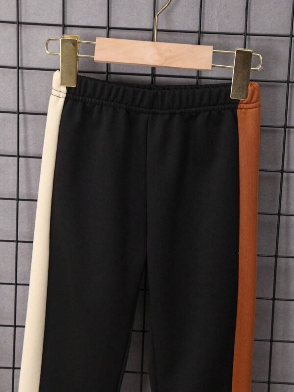 Conjunto casual de sudadera con pantalón de bloques de color para niño - Imagen 3