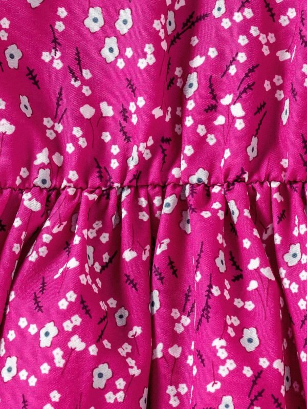 Vestido de tirantes con estampado floral diminuto para niñas - Imagen 2