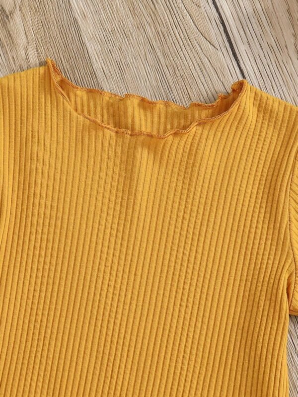 Camiseta para niña joven de unicolor con diseño simple - Imagen 2