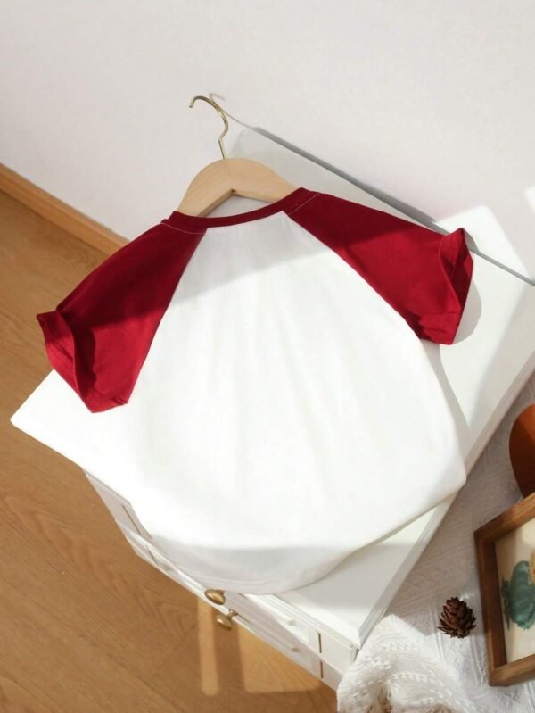 Camiseta casual de cuello redondo con manga raglán de bloque de color simple para niños - Imagen 2