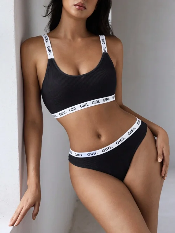 Conjunto de lencería con tirantes con estampado de letras para dama