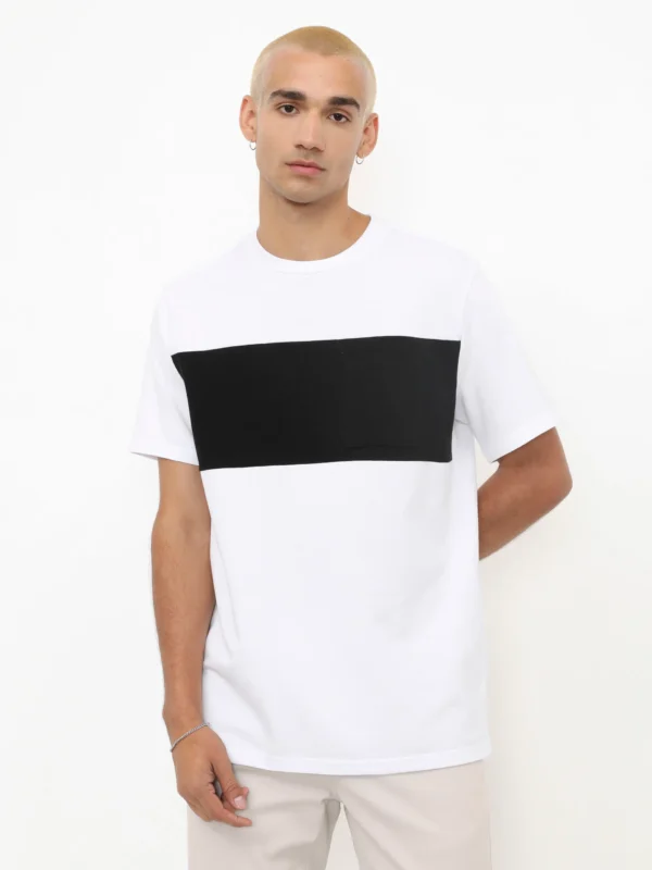 Playera Manga Corta con Bloque Blanca