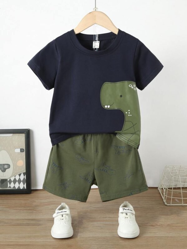 Camiseta Con Dinosaurio De Dibujos Animados Con Pantalones Cortos Deportivos