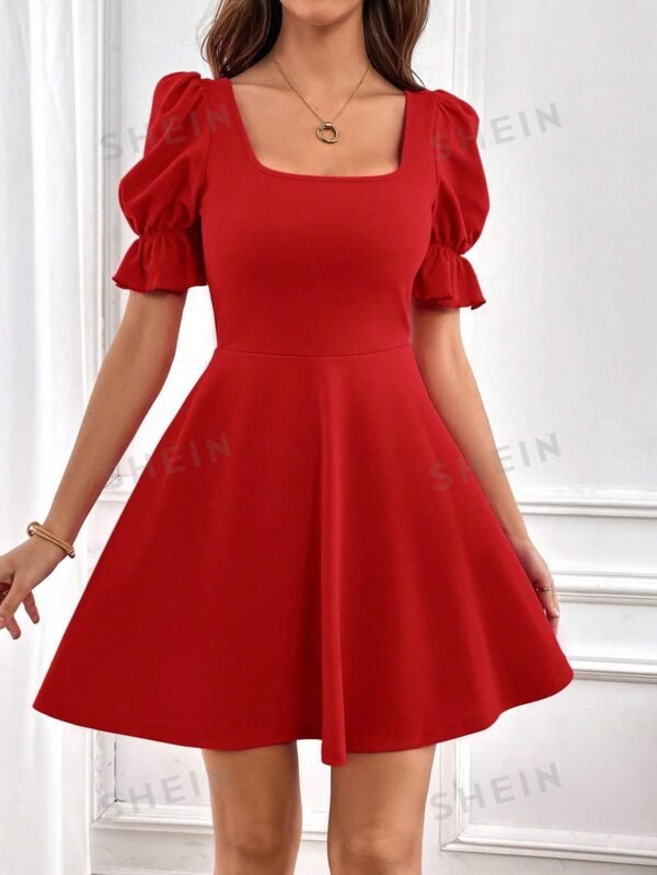 Vestido evasé con cuello cuadrado y manga farol - Imagen 2