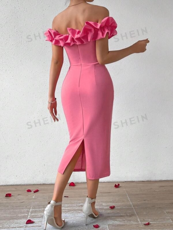 Vestido Con Detalle De Hombro Descubierto Y Volante - Imagen 3