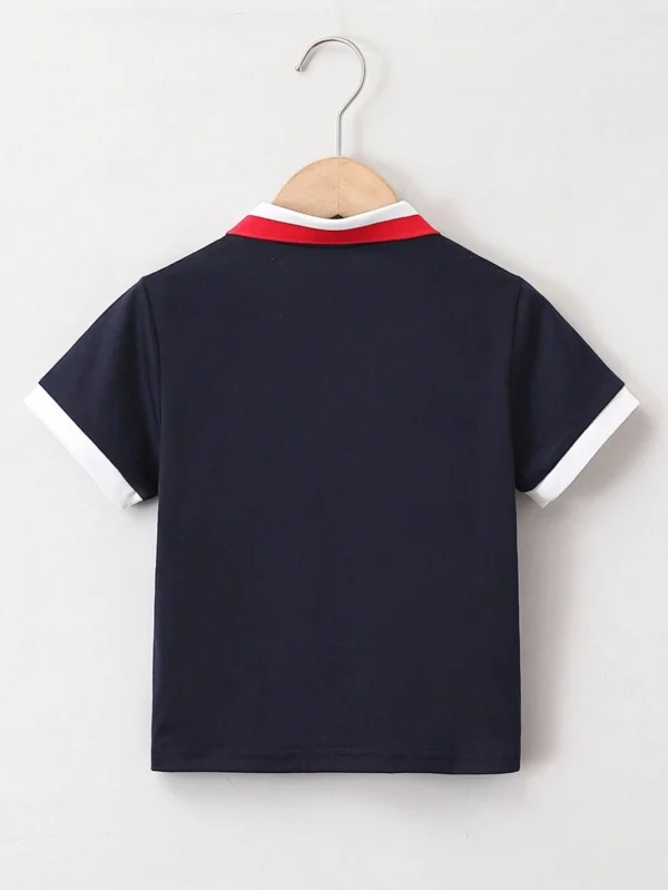 Playera Tipo Polo De Manga Corta Y Letras Impresas Para Niños - Imagen 3