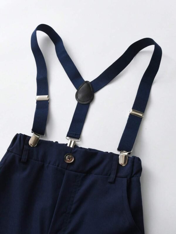 Conjunto de camisa de manga corta y pantalones con tirantes para niño - Imagen 2